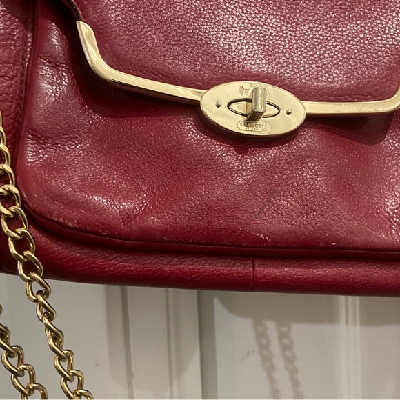 Coach Burgundy Leather Bag with Gold Chain - Picture 4 of 9